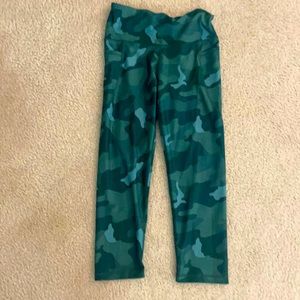 Old navy leggings size medium